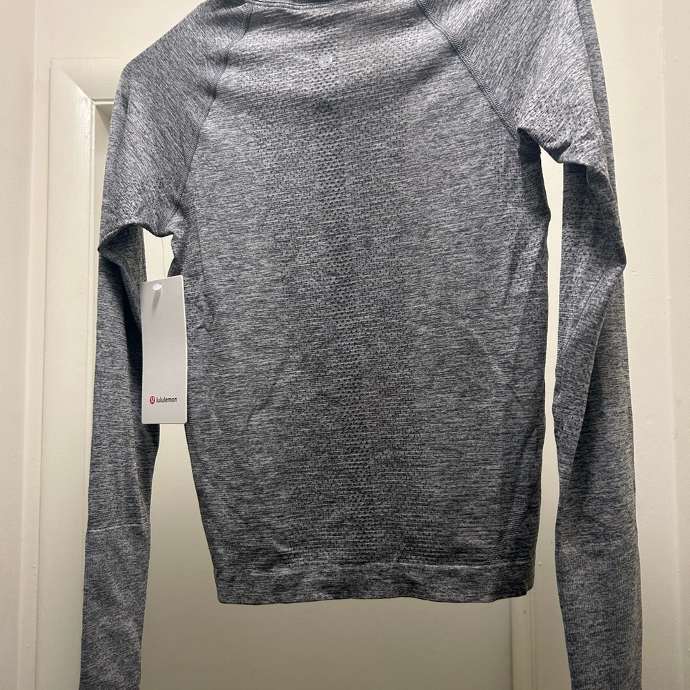 Size 4 Lululemon swiftly tech long sleeve 2.0 race
